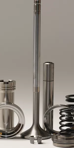 نمای کلی سوپاپ موتور همراه با فنر سوپاپ و بوش راهنما